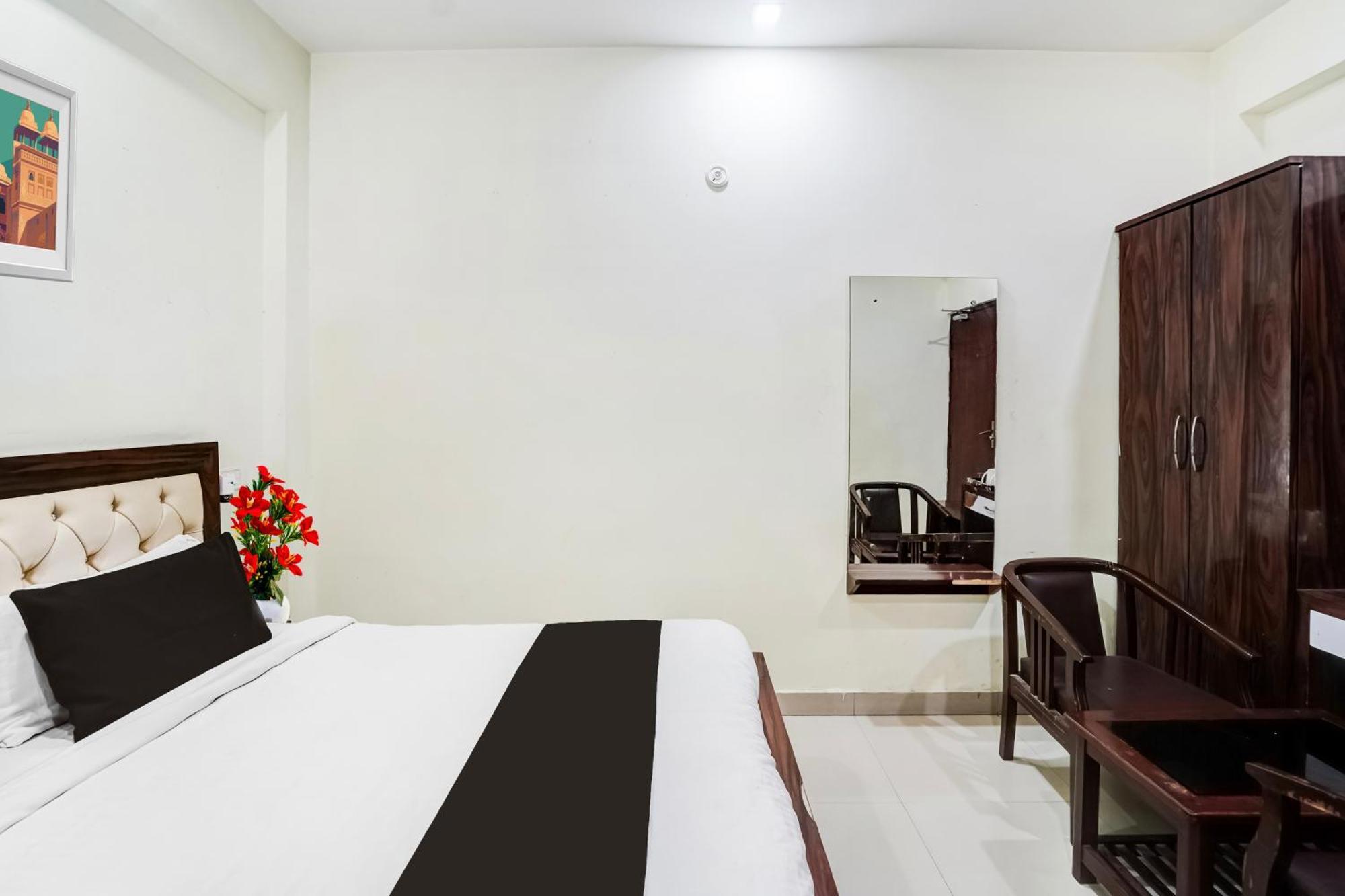 Super Hotel O Sgpgi Bijnaur Bagian luar foto