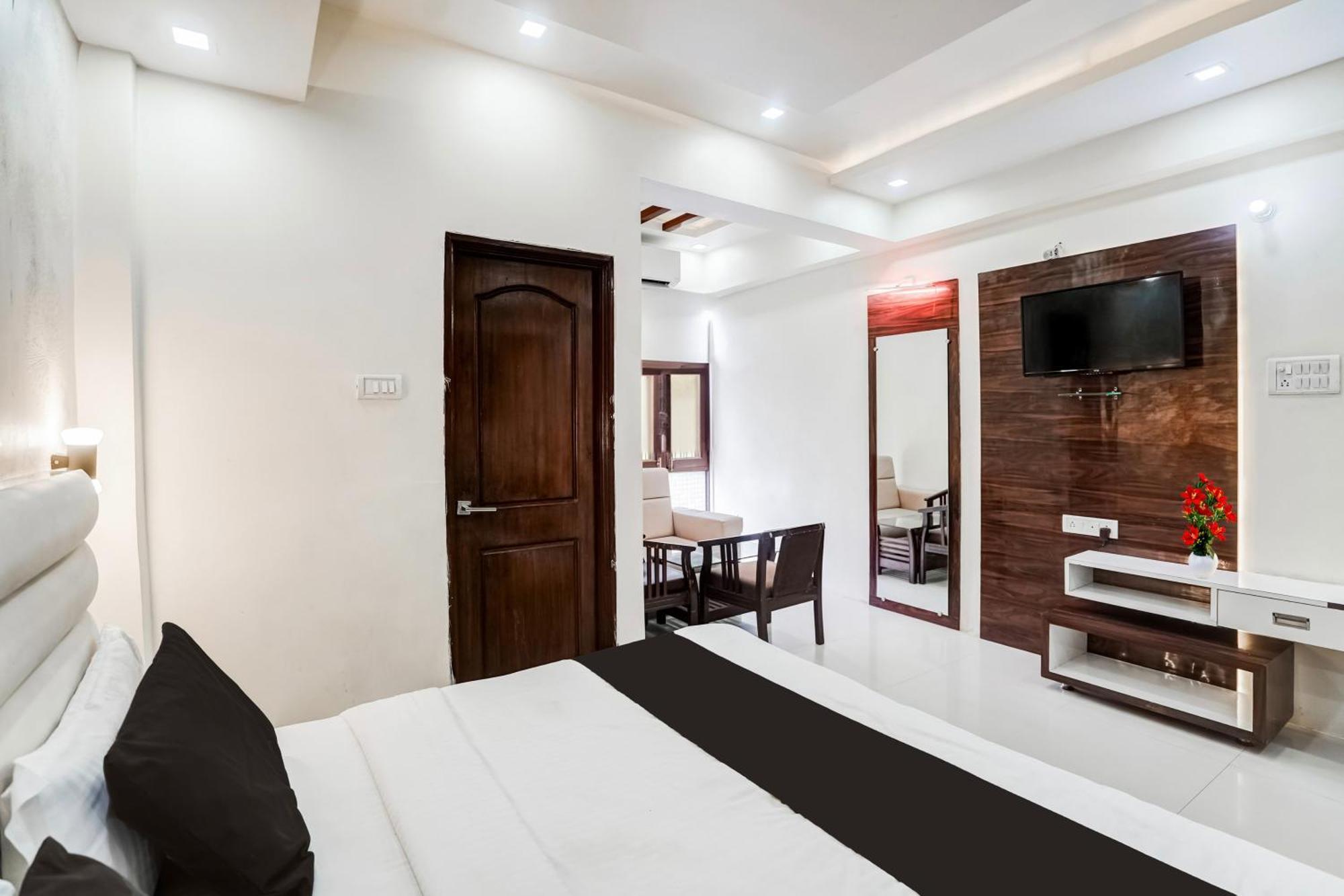 Super Hotel O Sgpgi Bijnaur Bagian luar foto